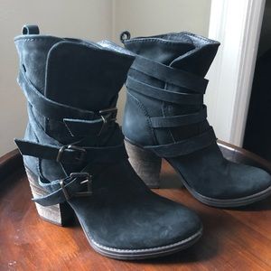 Steve Madden Yale Boots